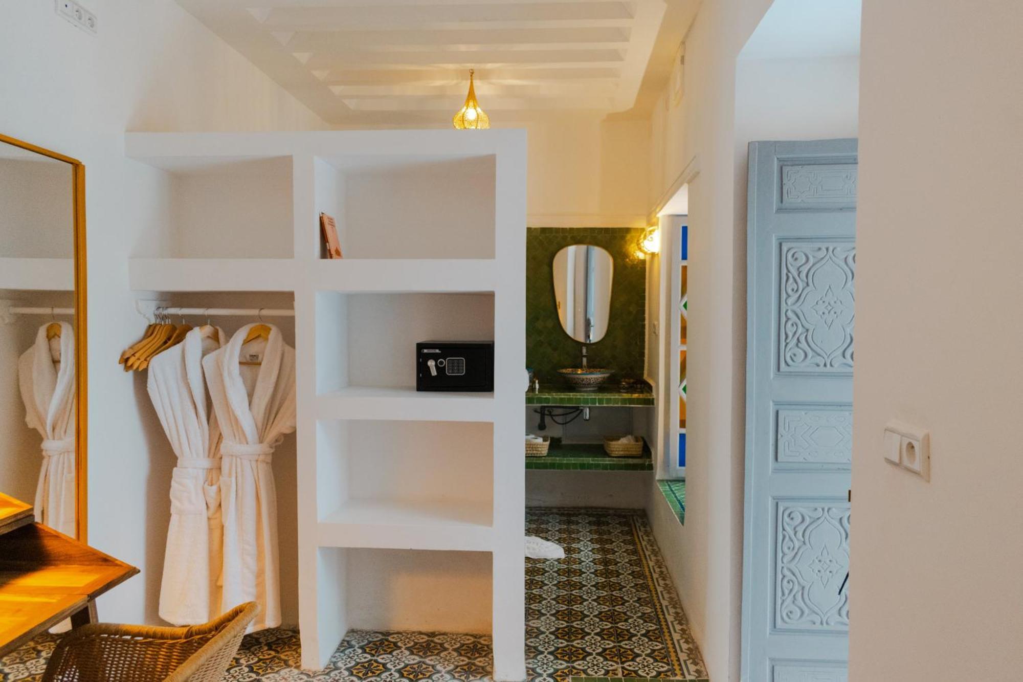 Boutique Hotel La Maison Darts Et Medicine マラケシュ 部屋 写真